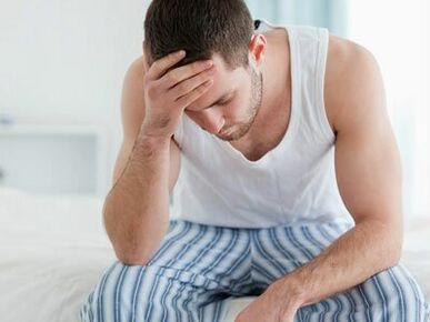 Nekaj ​​​​izcedka iz sečnice lahko kaže na urološko bolezen pri moškem